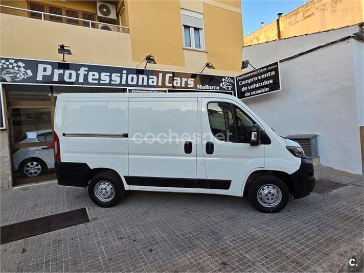 PEUGEOT Boxer 330 L1H1 BlueHDi
