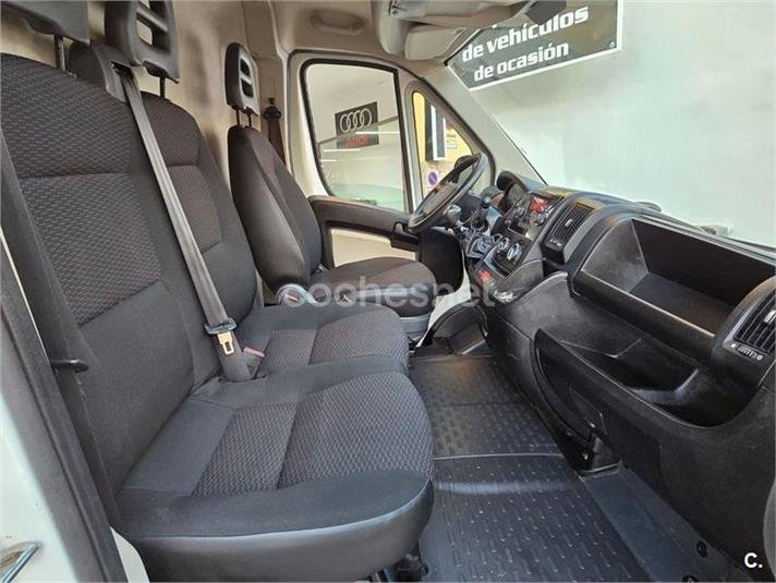 PEUGEOT Boxer 330 L1H1 BlueHDi