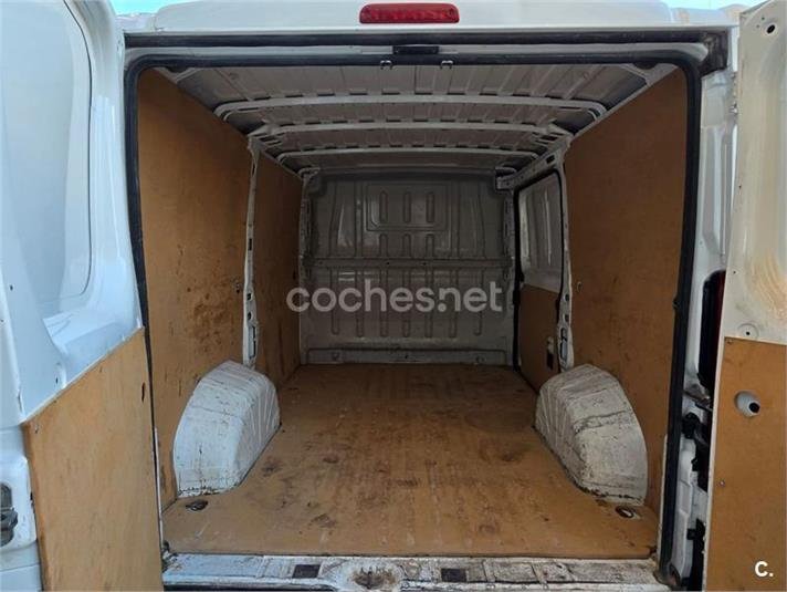 PEUGEOT Boxer 330 L1H1 BlueHDi