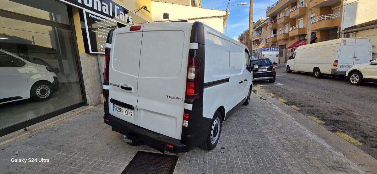 RENAULT Trafic 1.6 DCI 70KW PANEL VAN 27L