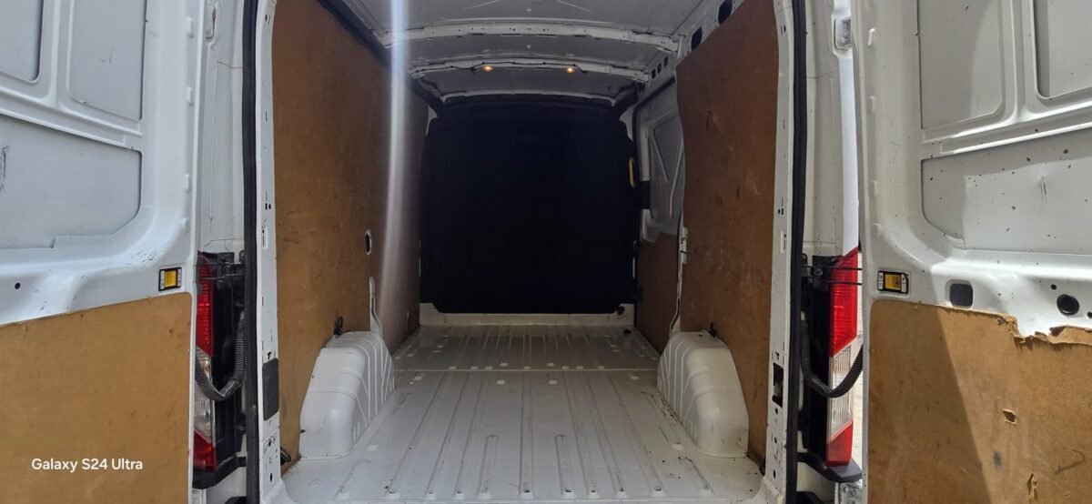 FORD Transit 2.0TDCI 96KW 350 L2H2 AMBIENTE