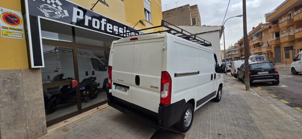 PEUGEOT Boxer FURGON 330 LIHI BHDI 110