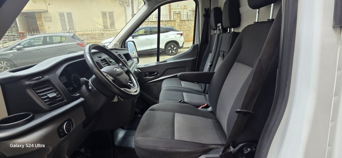 FORD Transit 2.0TDCI 96KW 350 L2H2 AMBIENTE