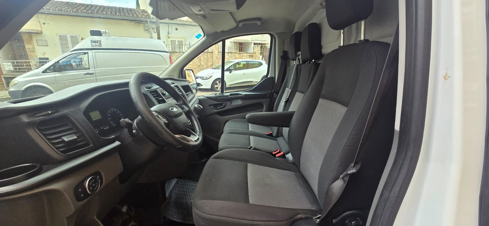 FORD TRANSIT CUSTOM 2.0 TDCI 77KW  260 AMB