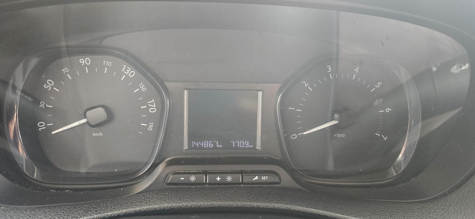 PEUGEOT EXPERT FURGON TALLA M 100