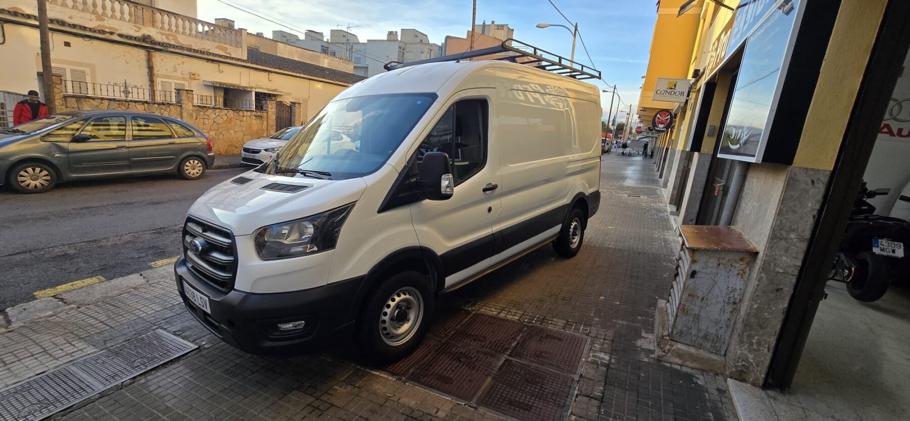 FORD Transit 2.0 TDCI 96KW 350  L2H2 AMBIENTE