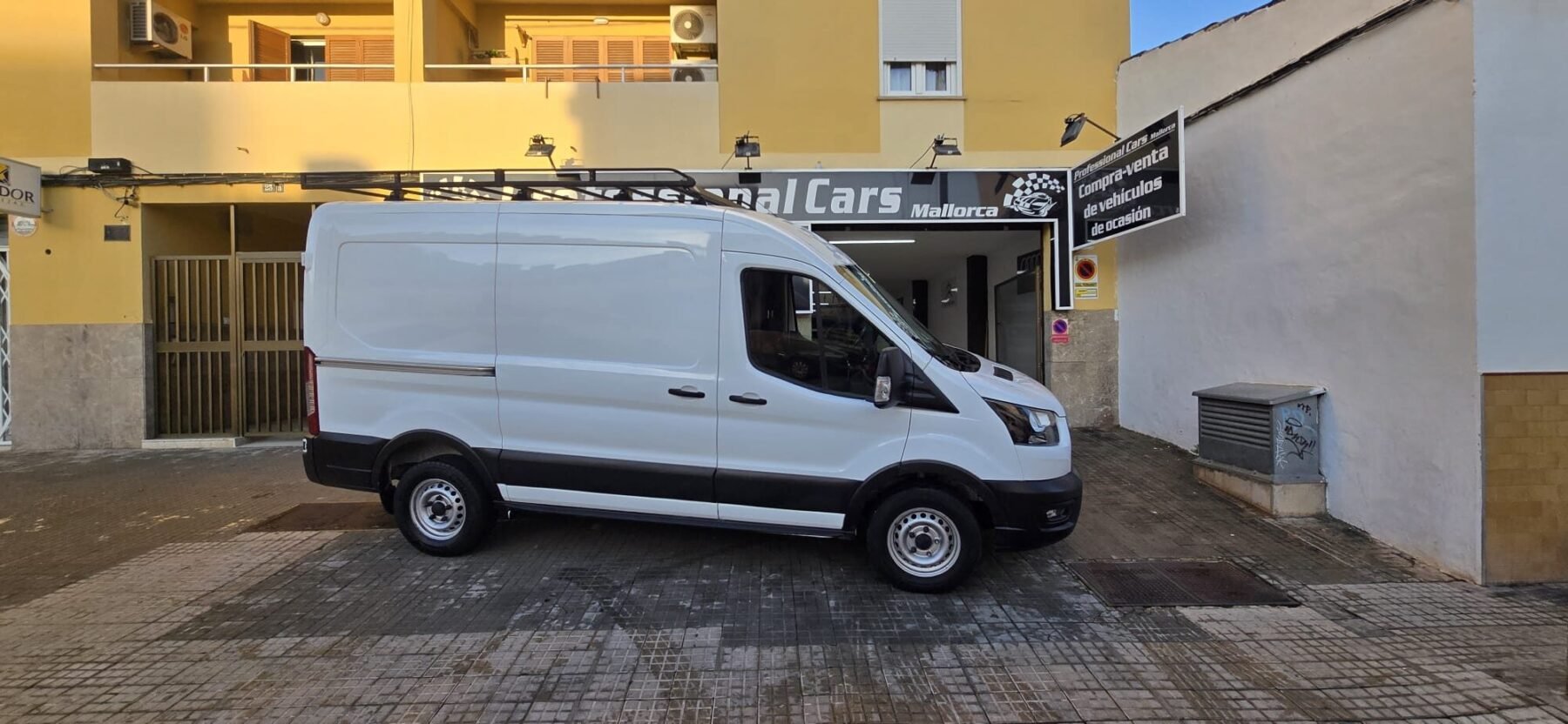 FORD Transit 2.0 TDCI 96KW 350  L2H2 AMBIENTE