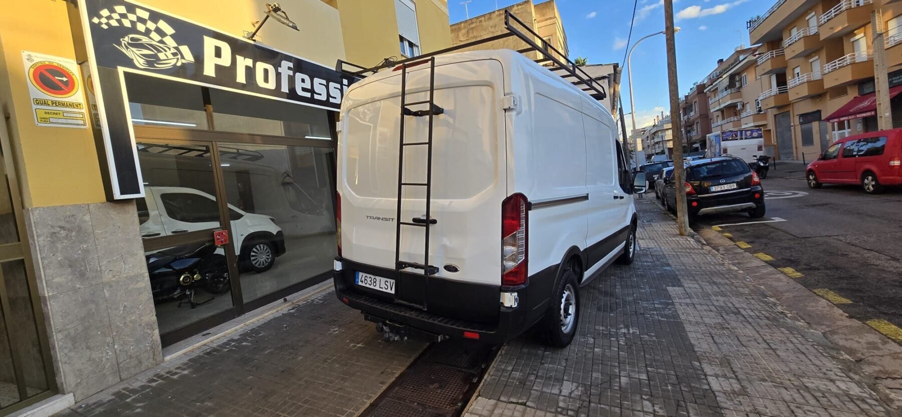 FORD Transit 2.0 TDCI 96KW 350  L2H2 AMBIENTE