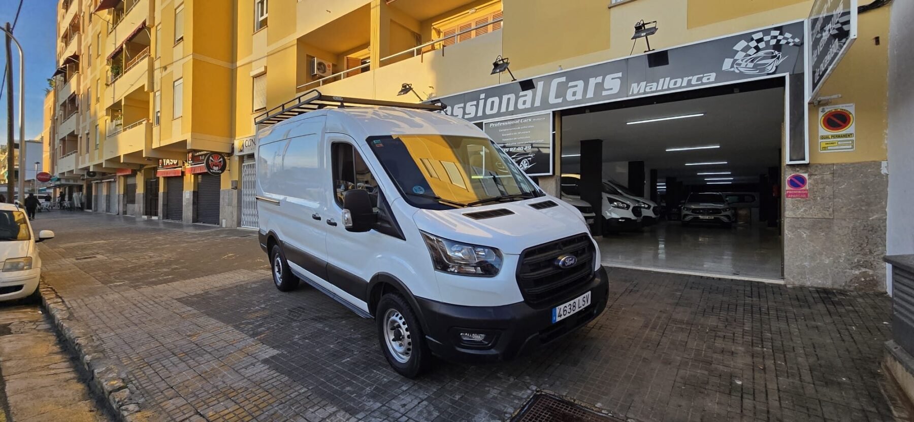FORD Transit 2.0 TDCI 96KW 350  L2H2 AMBIENTE