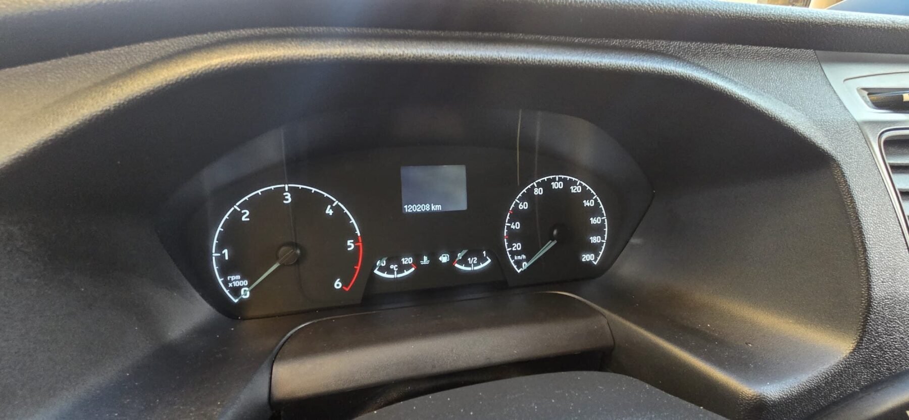 FORD Transit 2.0 TDCI 96KW 350  L2H2 AMBIENTE