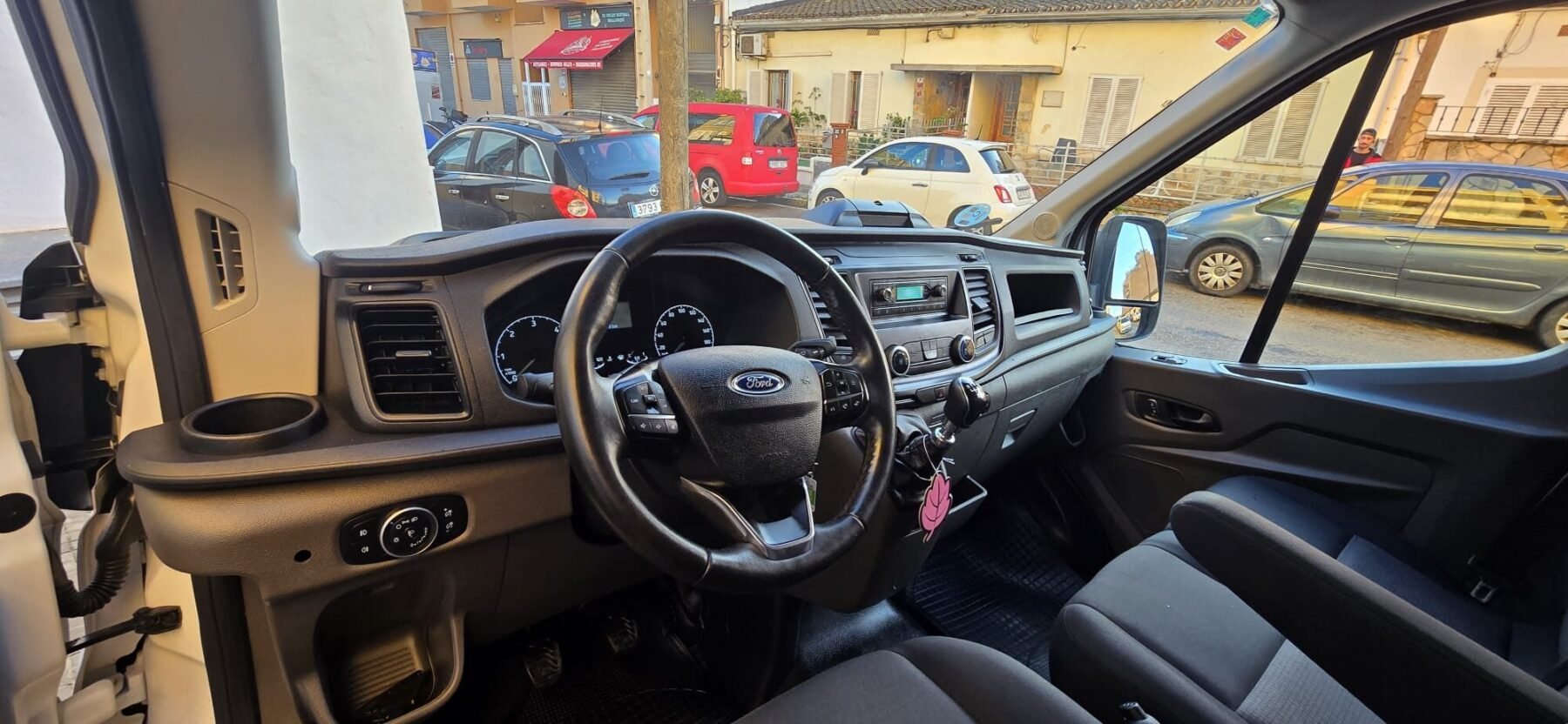 FORD Transit 2.0 TDCI 96KW 350  L2H2 AMBIENTE