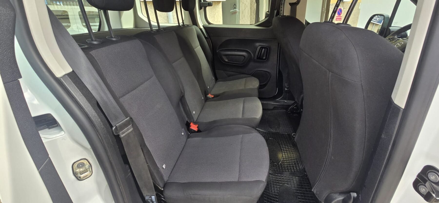 OPEL Combo 1.5 TD 75KW LIFE EDITION 