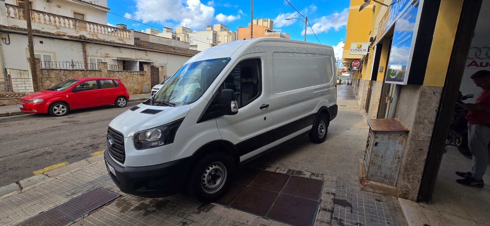 FORD Transit 2.0 TDCI 96KW 350 L2H2 AMBIENTE 