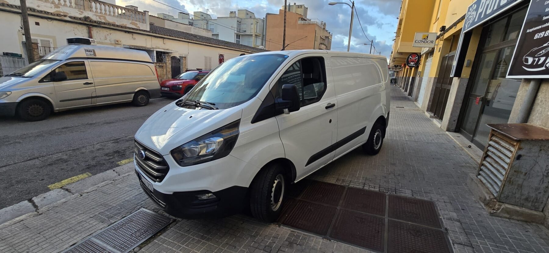 FORD TRANSIT CUSTOM Van 2.0 TDCI 77kW 260 L1 Ambiente
