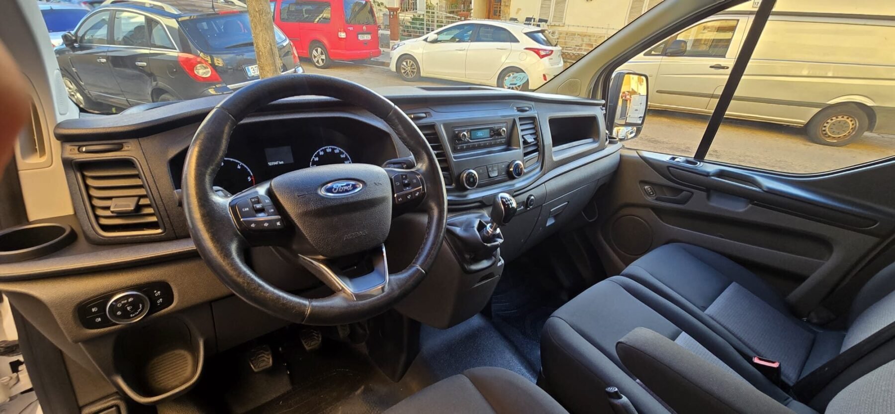 FORD TRANSIT CUSTOM Van 2.0 TDCI 77kW 260 L1 Ambiente