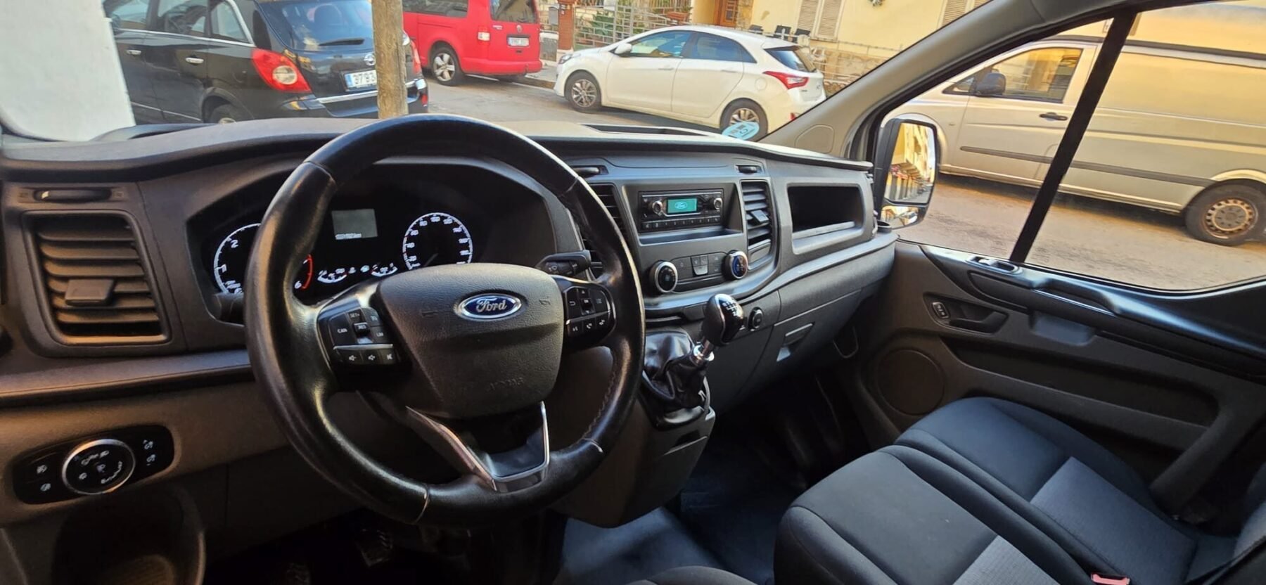 FORD TRANSIT CUSTOM Van 2.0 TDCI 77kW 260 L1 Ambiente