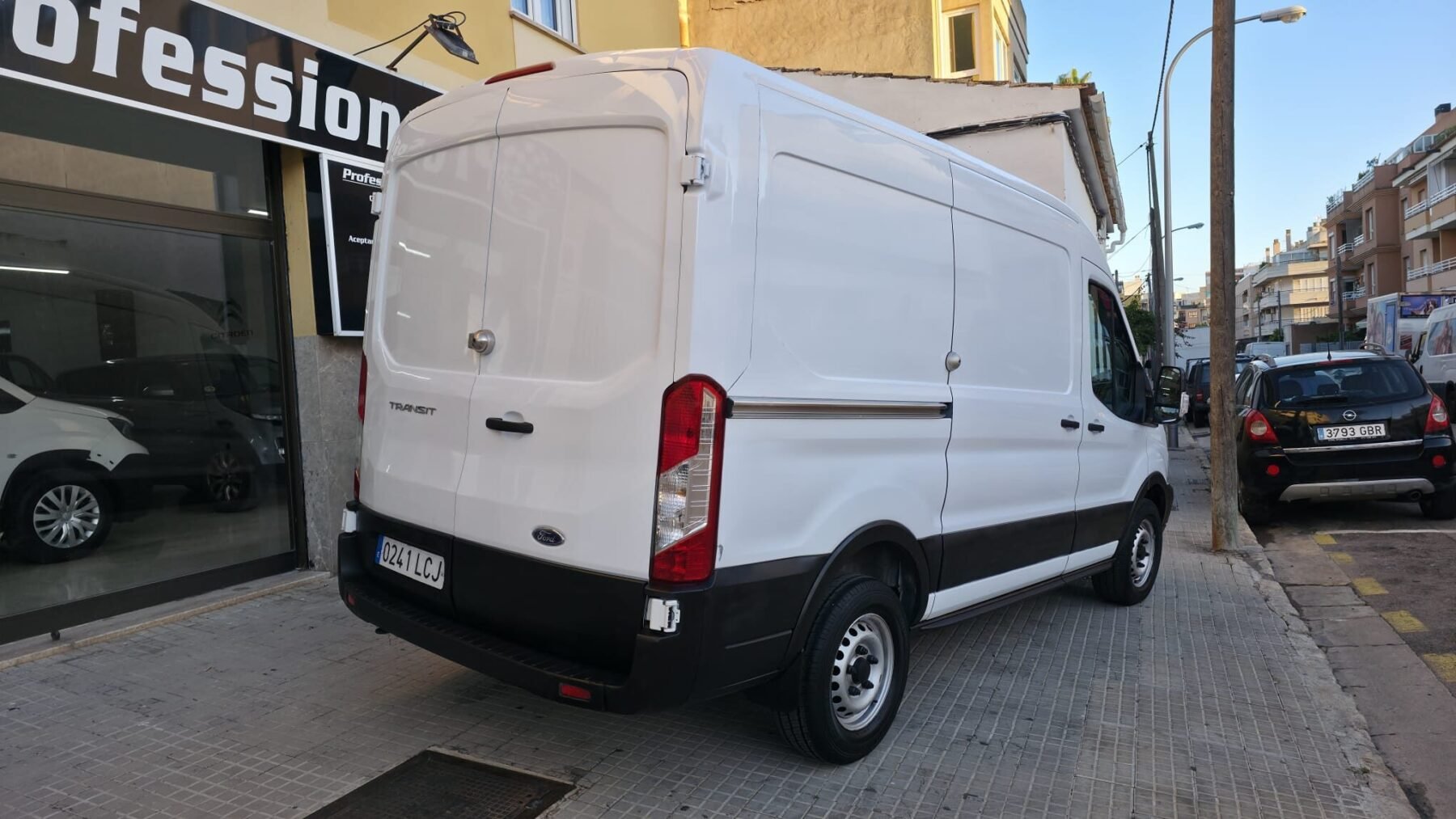 FORD Transit 310 77Kw L2H2 VAN AMBIENTE