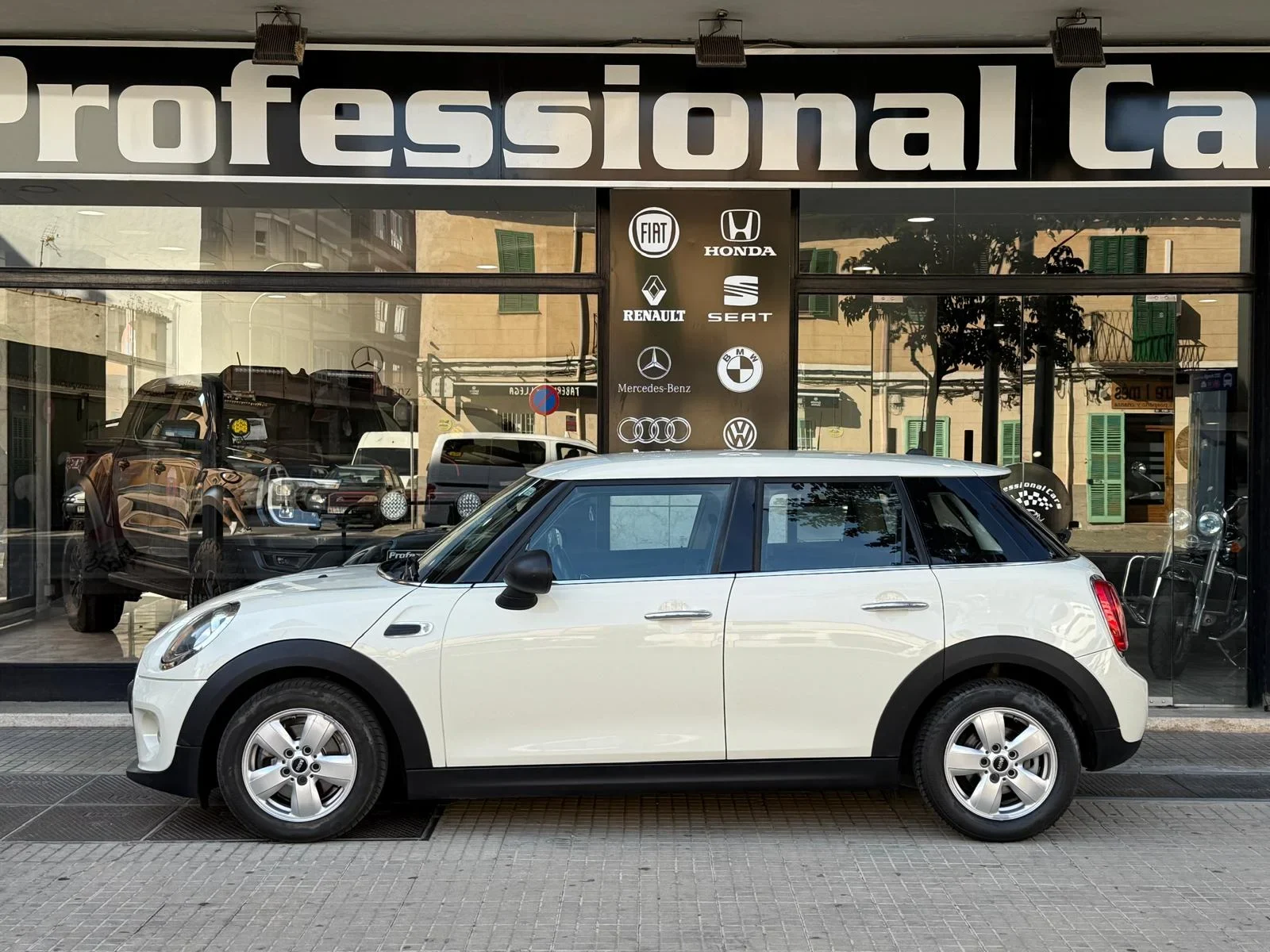 MINI COOPER COOPER D 5 PUERTAS 116CV