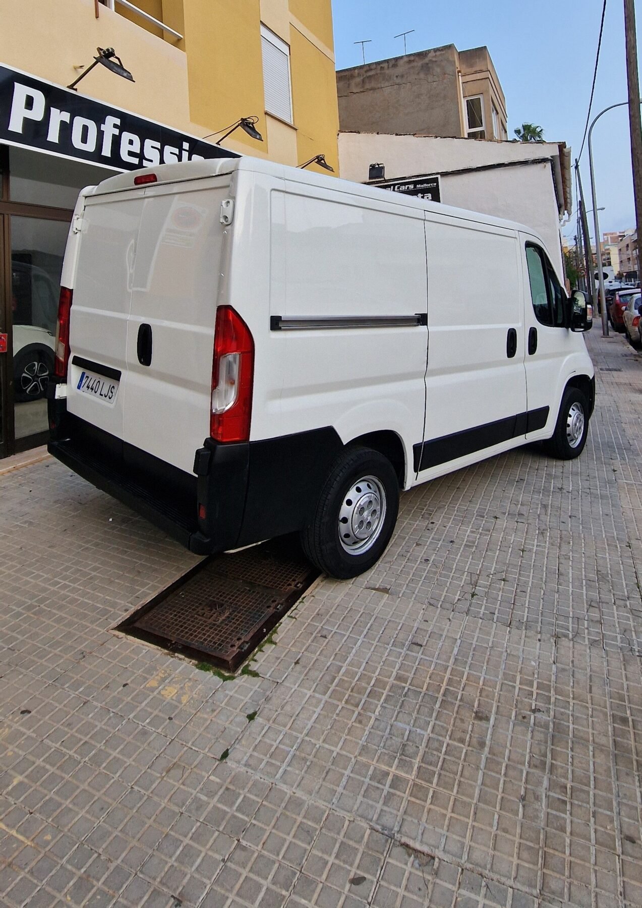 PEUGEOT 2.0 BLUEHDI 81KW L1H1 330