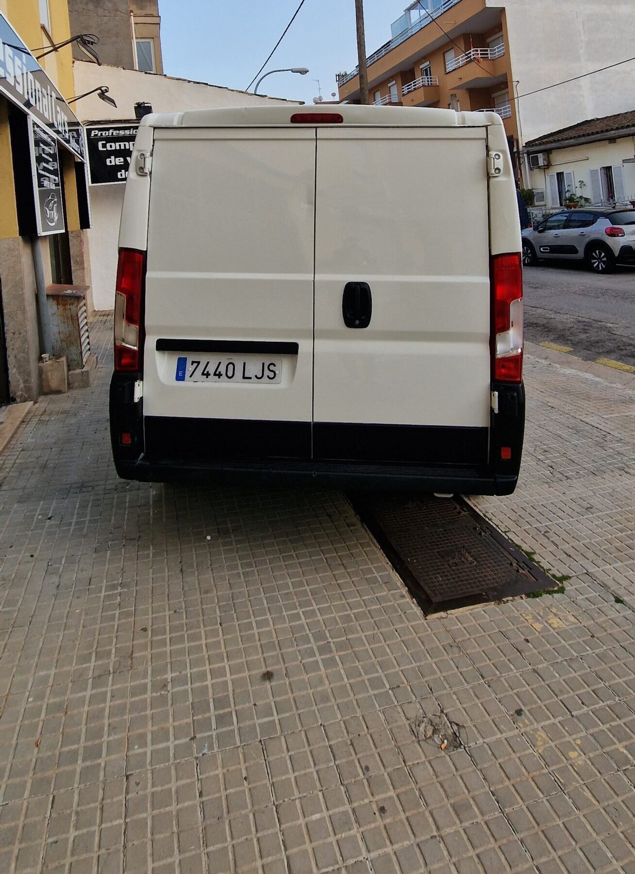 PEUGEOT 2.0 BLUEHDI 81KW L1H1 330