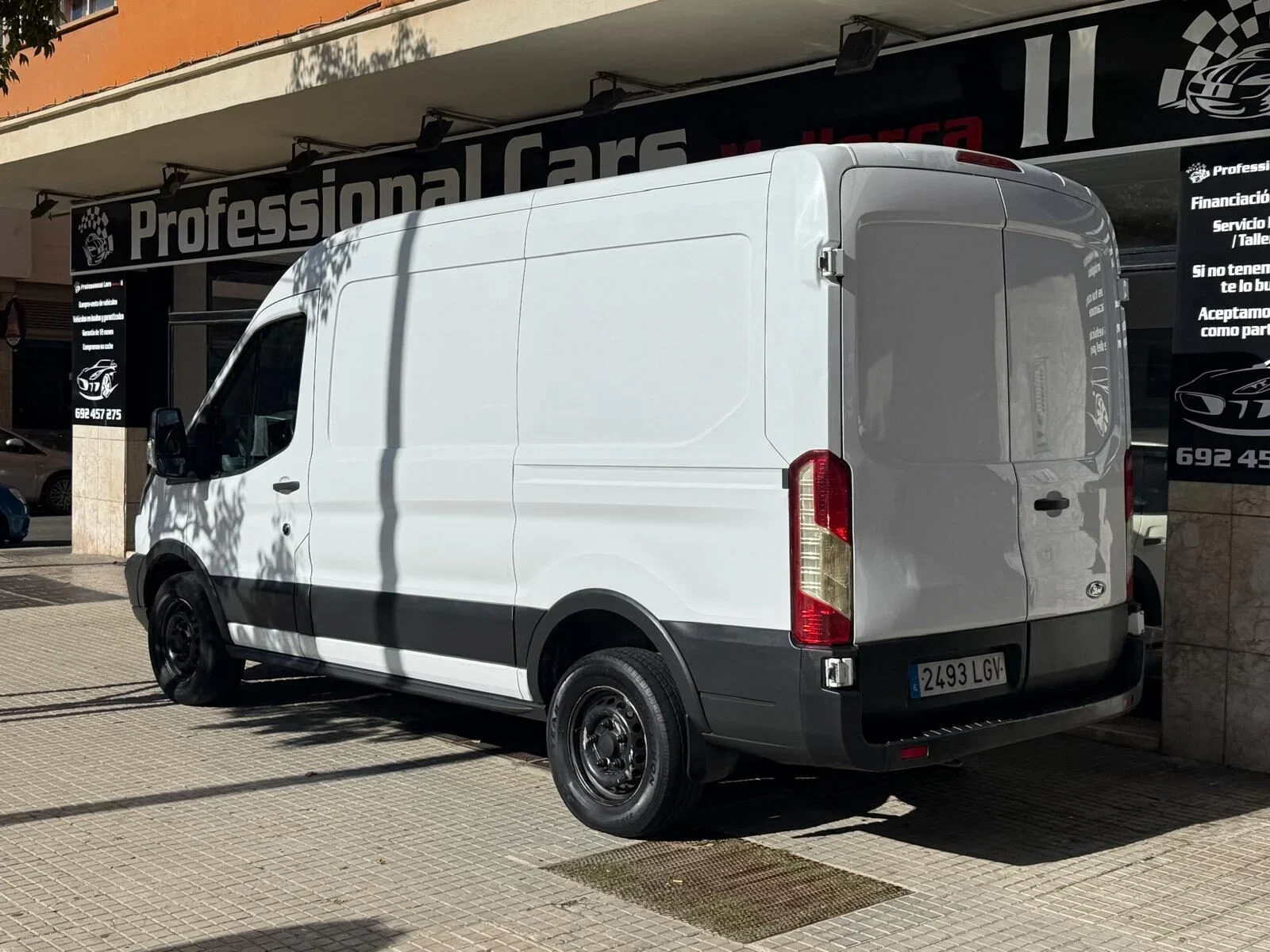 FORD Transit 2.0TDCI 96KW 350 L2H2 AMBIENTE