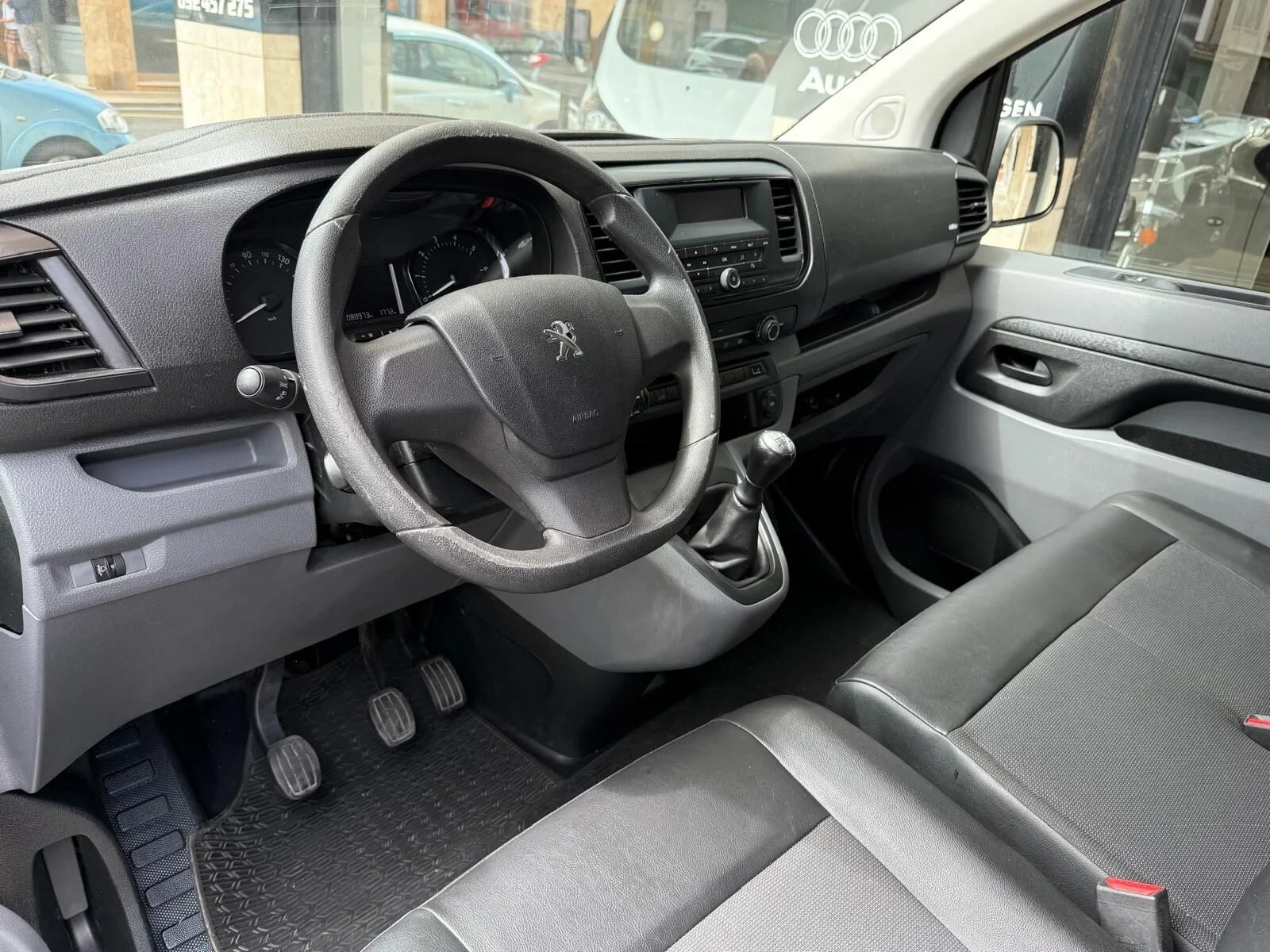 PEUGEOT EXPERT 1.5BlueHDi Pro