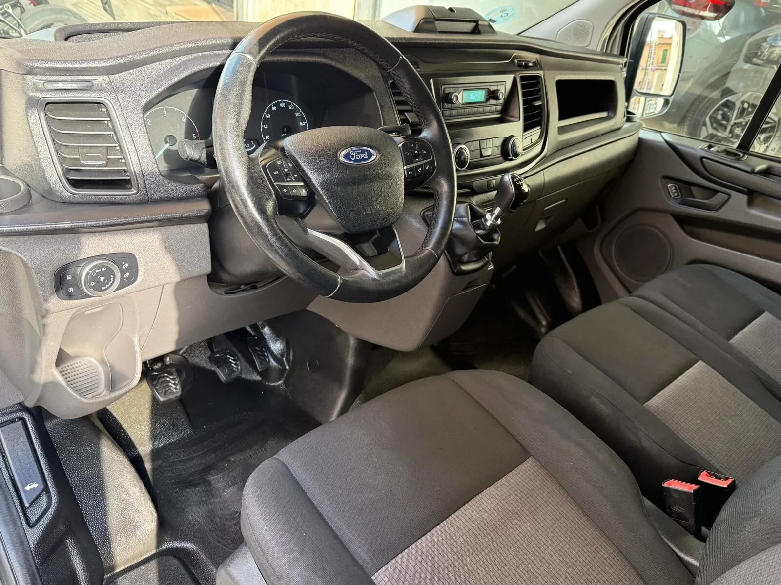 FORD TRANSIT CUSTOM Van 2.0 TDCI 77kW 260 L1 Ambiente