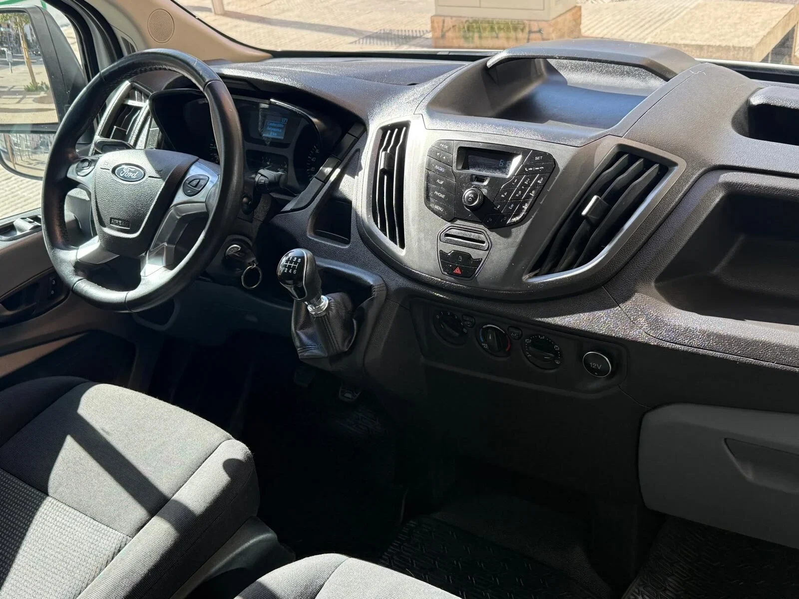 FORD Transit 2.0TDCI 96KW 350 L2H2 AMBIENTE