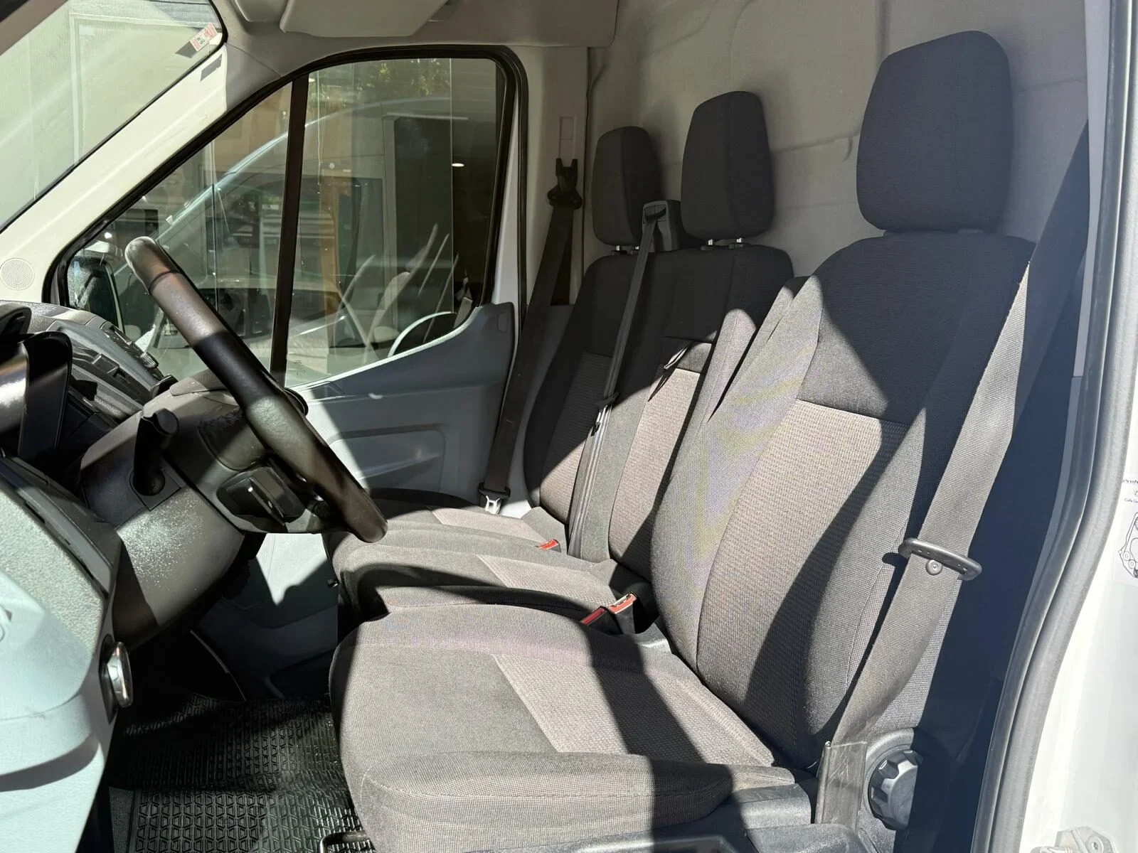 FORD Transit 2.0TDCI 96KW 350 L2H2 AMBIENTE