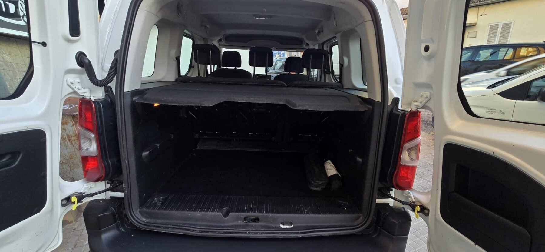 OPEL Combo 1.5 TD 56KW LIFE EXPRESSION