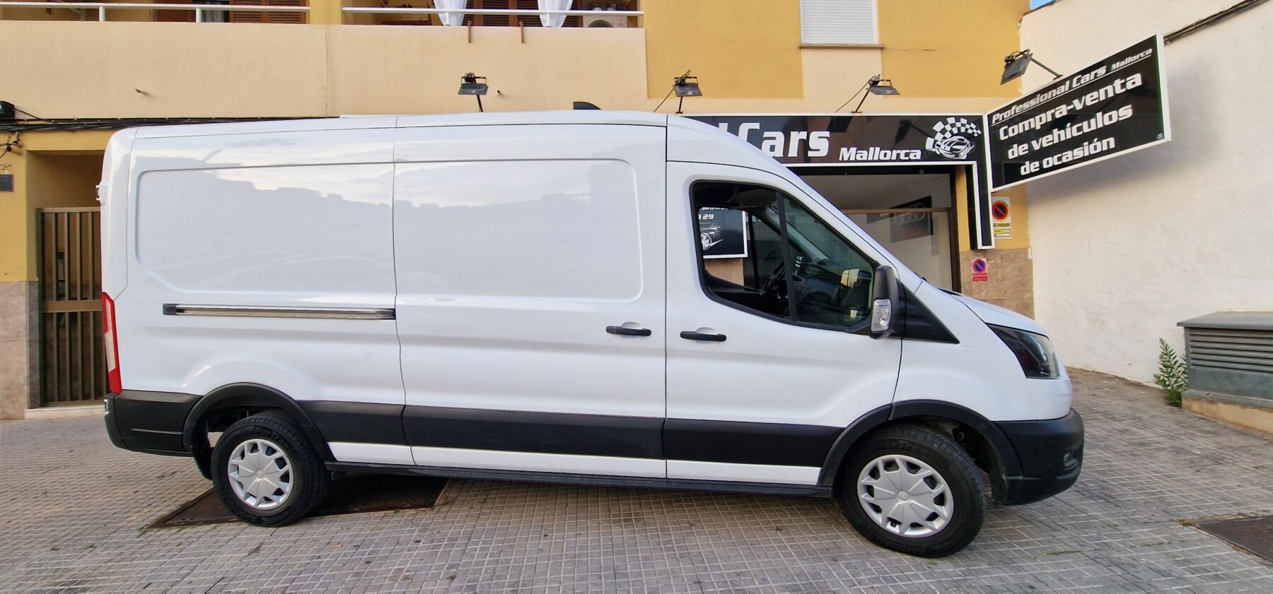 FORD Transit  2.0TDCI 96KW 350 L3H2 TREND