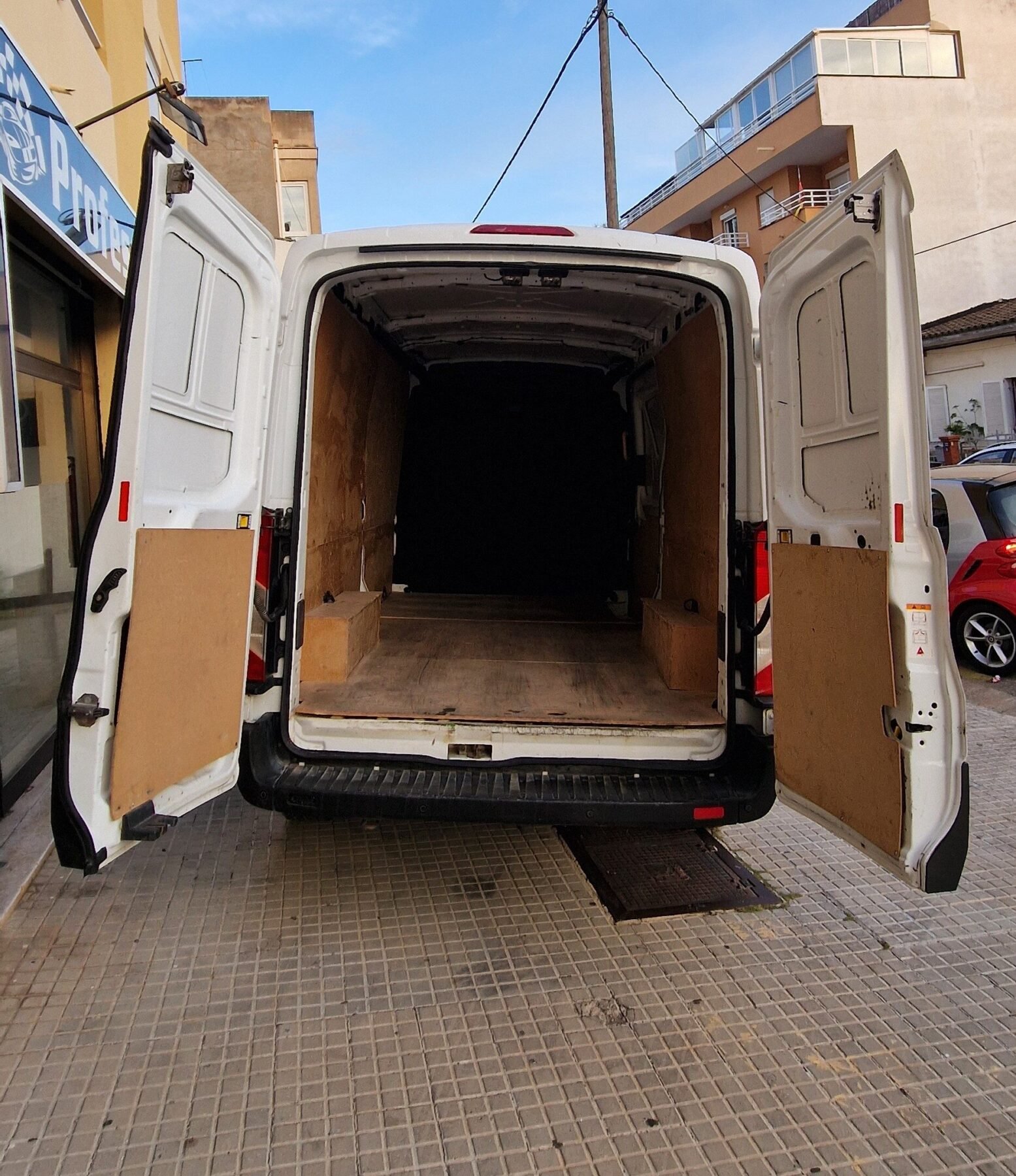FORD Transit  2.0TDCI 96KW 350 L3H2 TREND