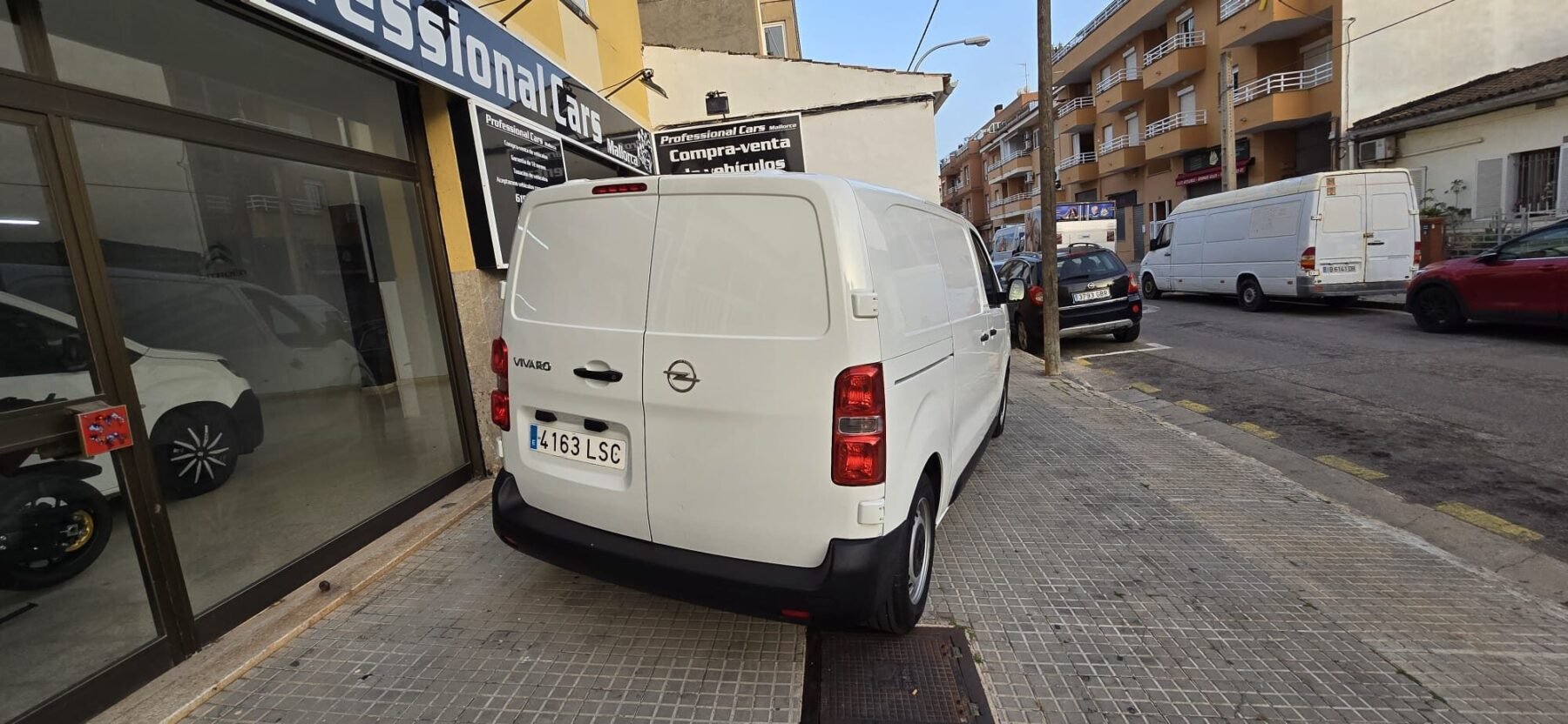 OPEL VIVARO 1.5 DIESEL 75KW LWB M STD