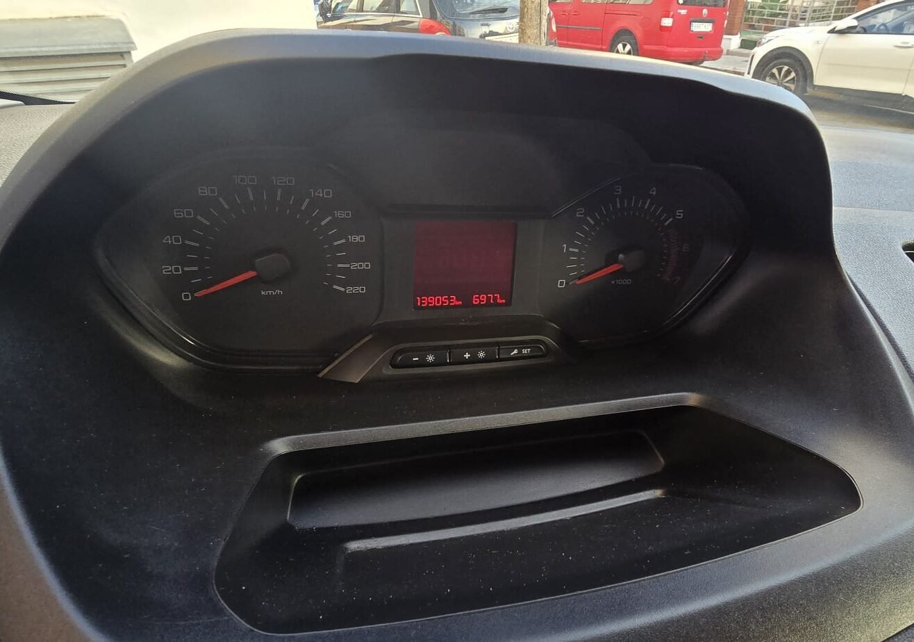 PEUGEOT Partner 1.5 BLUEHDI 73KW PRO STA