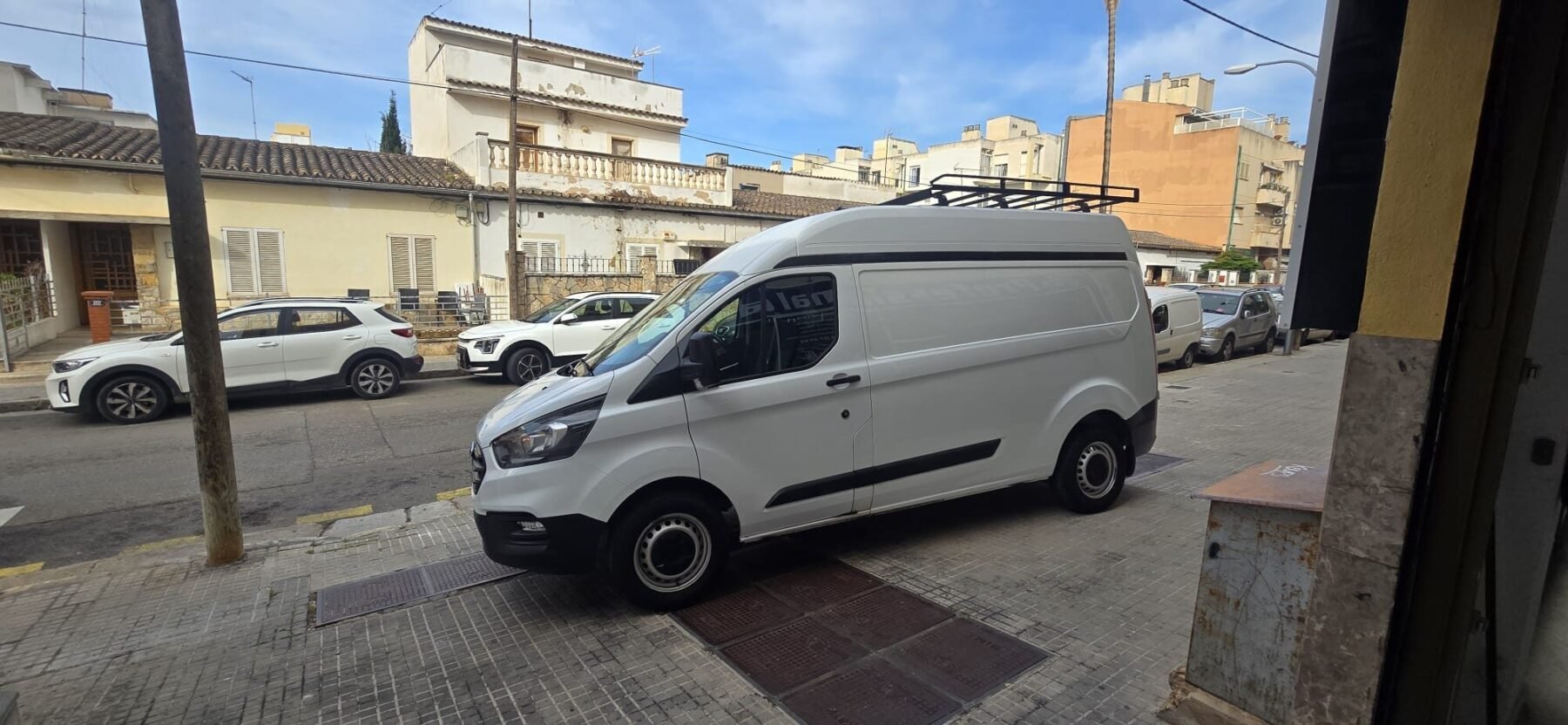 FORD TRANSIT CUSTOM VAN 2.0 TDCI 96KW 340 AMBI