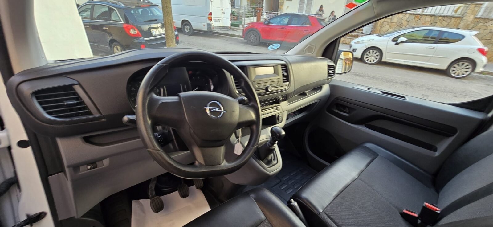OPEL VIVARO 1.5 DIESEL 75KW LWB M STD EXP