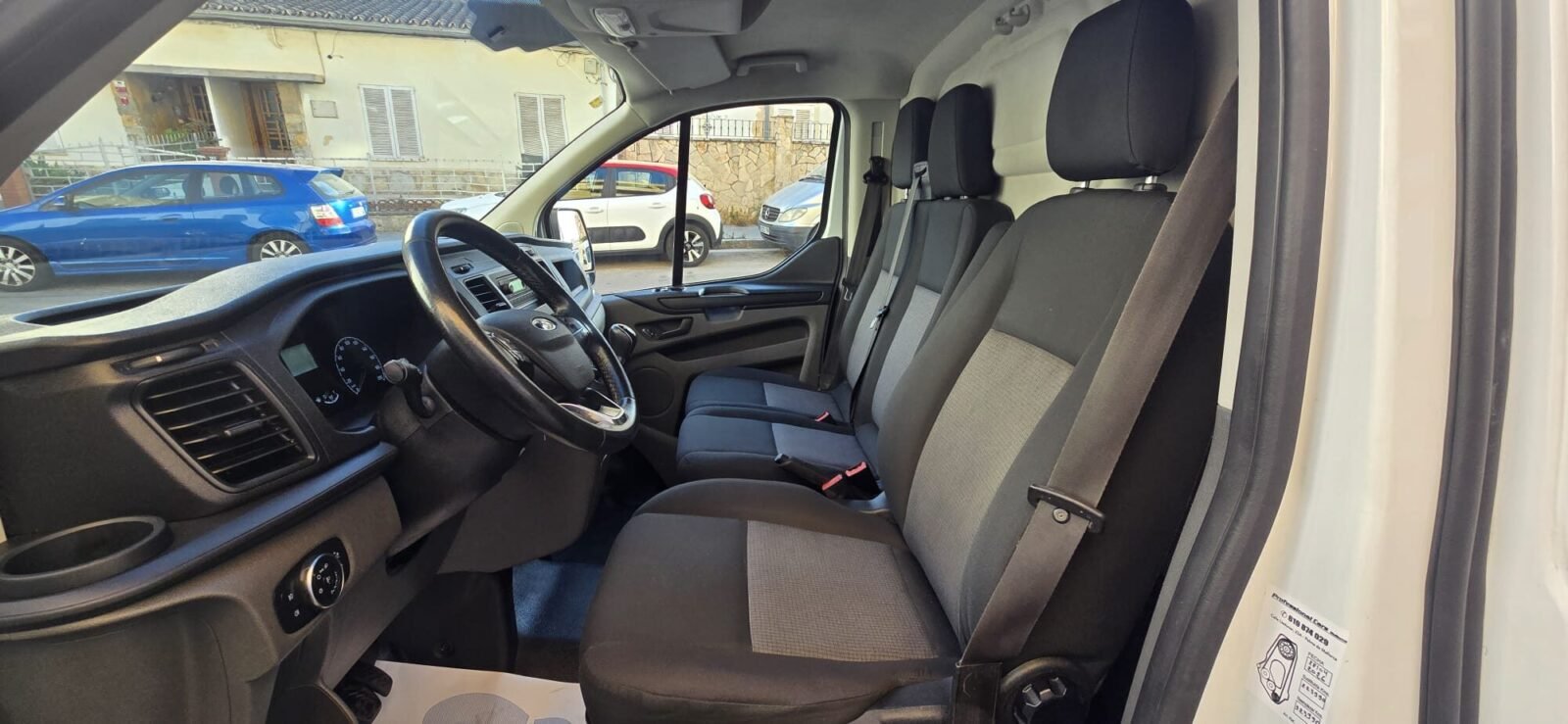 FORD TRANSIT CUSTOM 2.0 TDCI 77KW 260 AMBIENTE