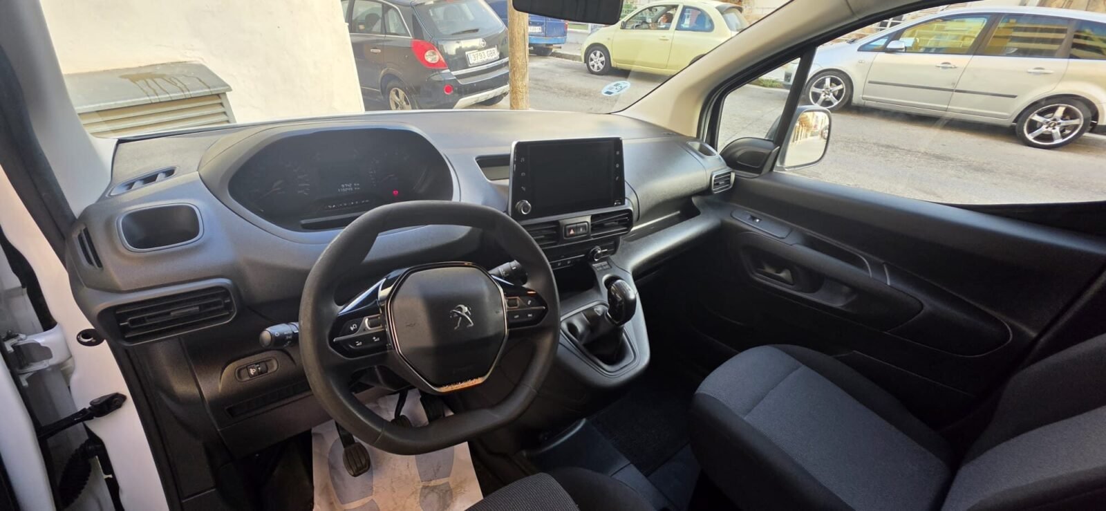 PEUGEOT 1.5 BLUEHDI 73KW PREMIUM
