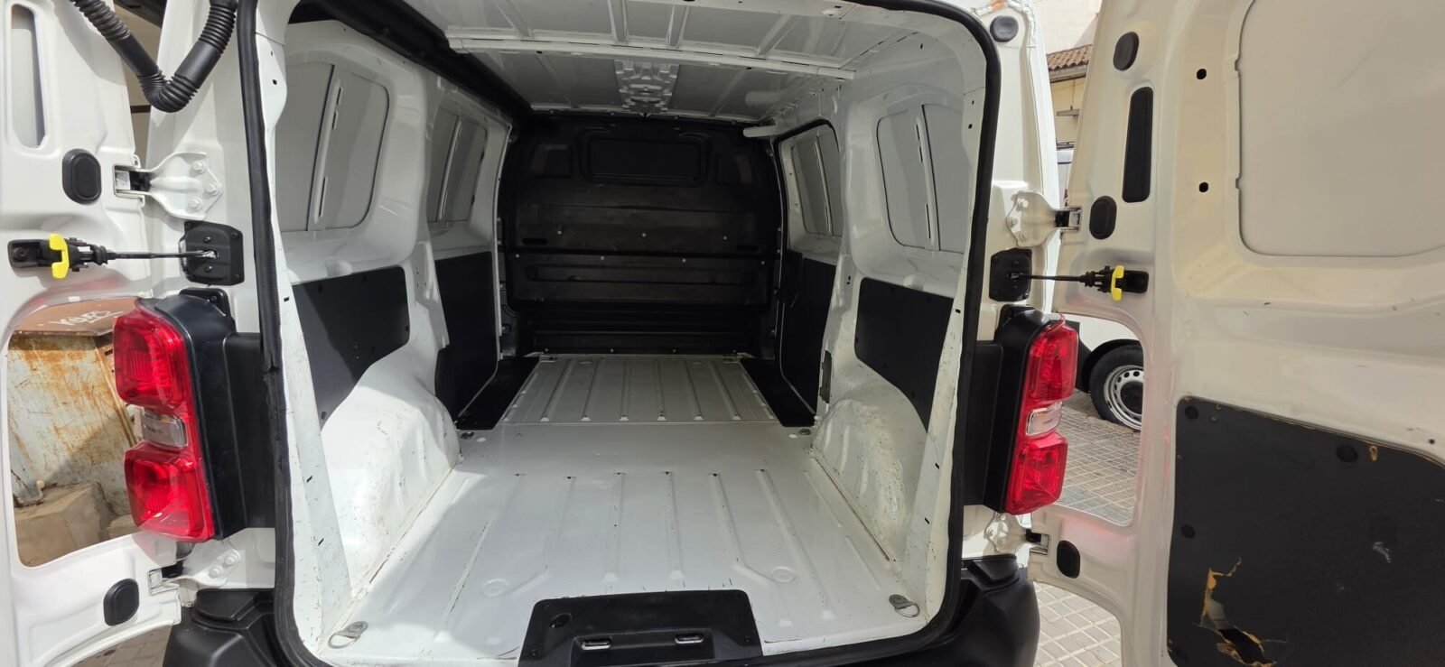 PEUGEOT EXPERT 1.5 BLUEHDI 100 S&S STANDAR