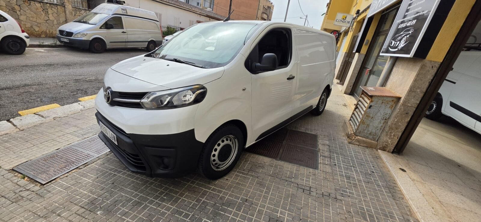 TOYOTA PROACE 1.5D 74KW MWB BUSINESS