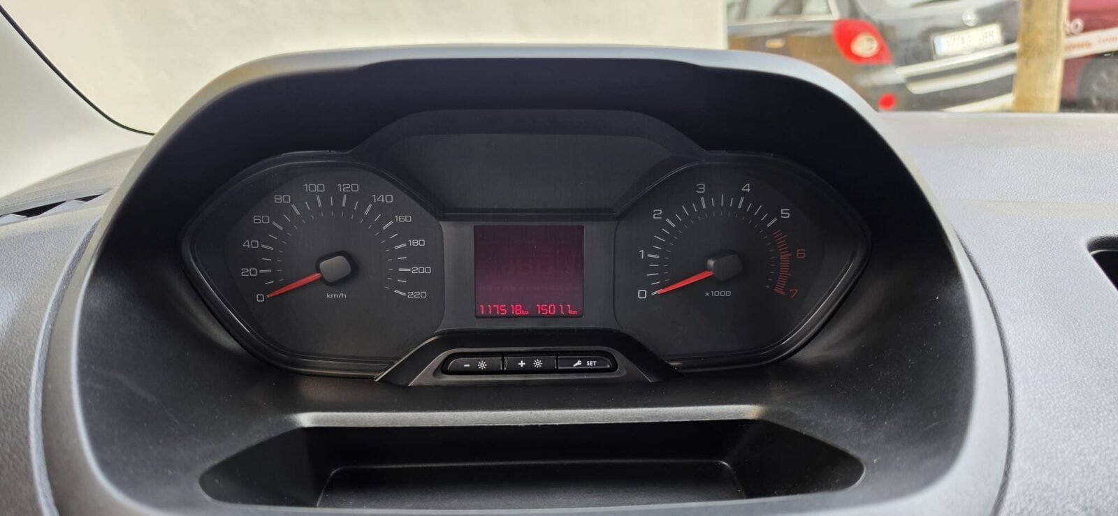 PEUGEOT Partner 1.5 BLUEHDI 73KW PRO STANDART
