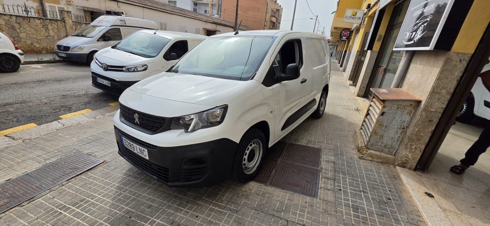 PEUGEOT Partner 1.5 BLUEHDI 73KW PRO STANDART