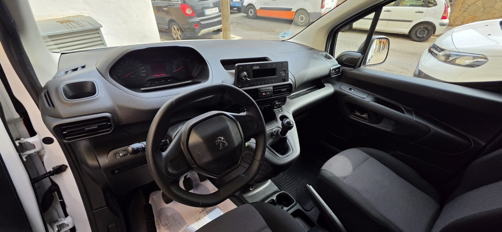 PEUGEOT Partner 1.5 BLUEHDI 73KW PRO STANDART