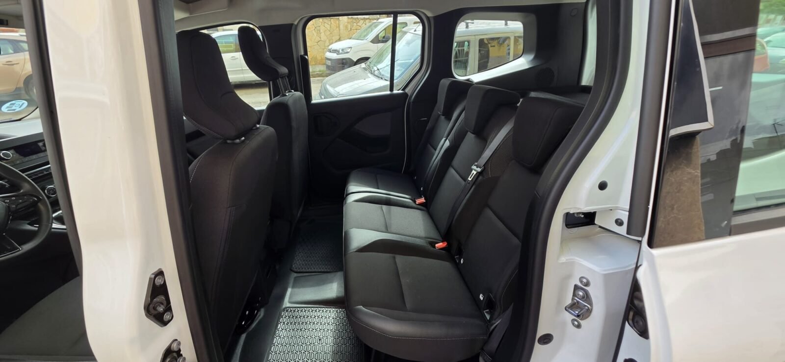 RENAULT KANGOO RENAULT KANGOO 1.5 BLUE DCI 70KW LIFE EDITION